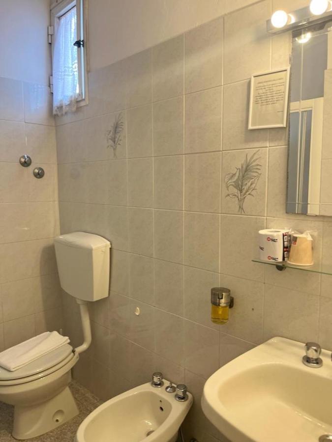 Hotel Nice Viareggio Bagian luar foto