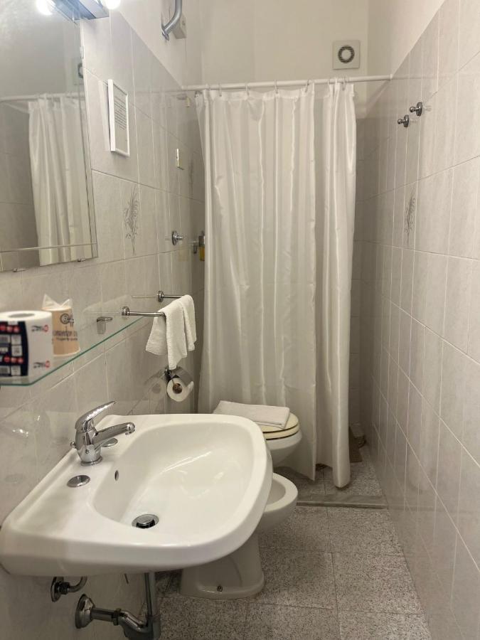 Hotel Nice Viareggio Bagian luar foto